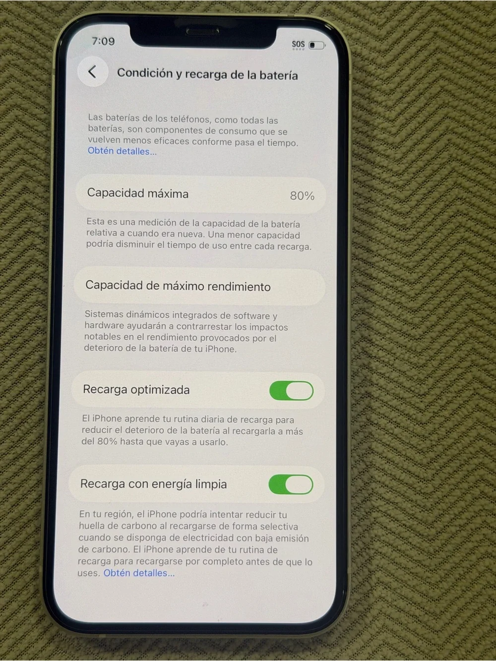Apple iPhone in White - Sleek Dual-Camera Smartphone